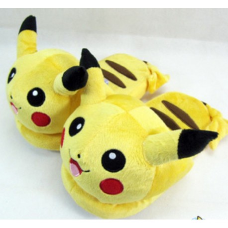 pantoufle-pikachu-417ini-1.jpg