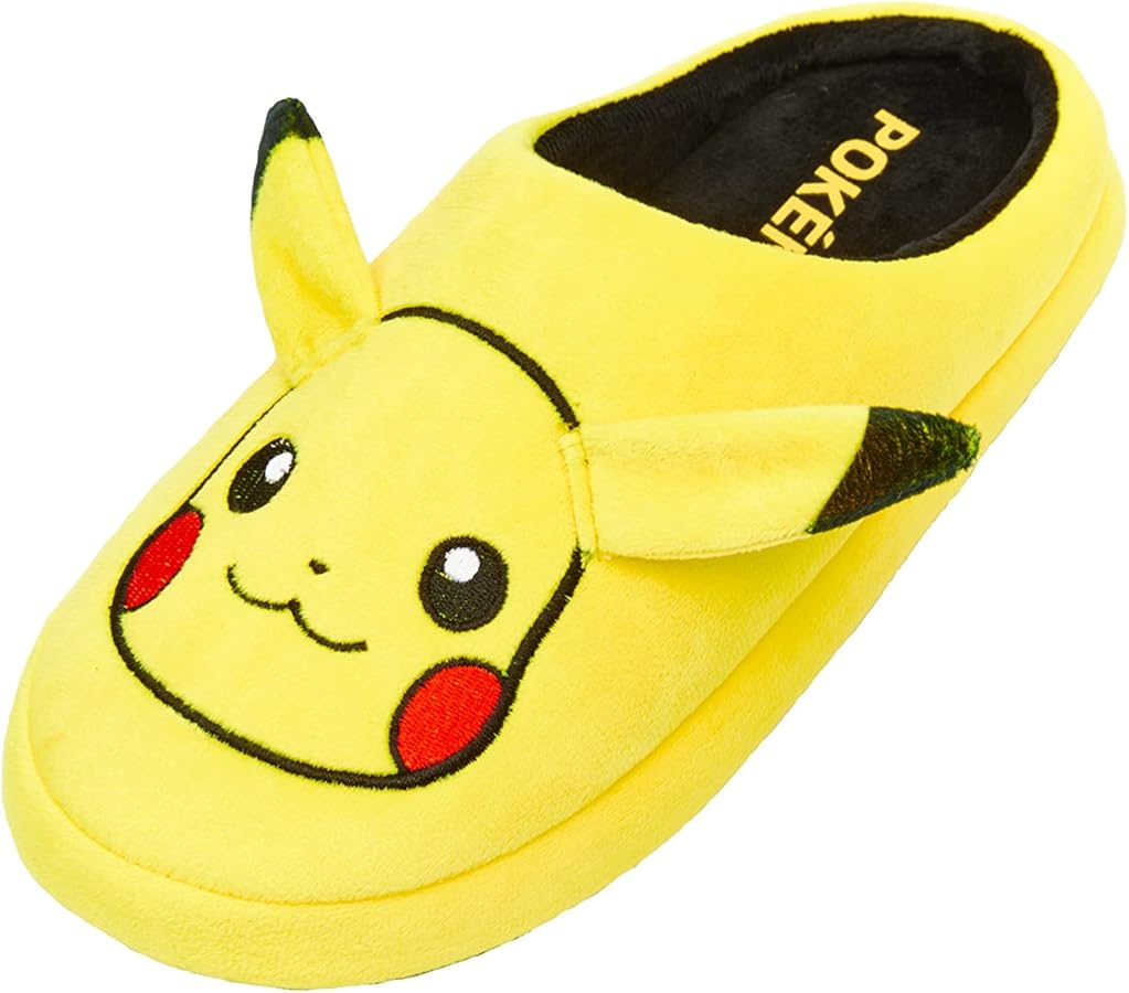 pantoufle-pikachu-800sul-1.jpg